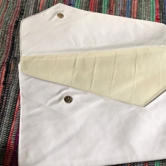 VTG white leather clutch made in Italy - Picture 4 of 7